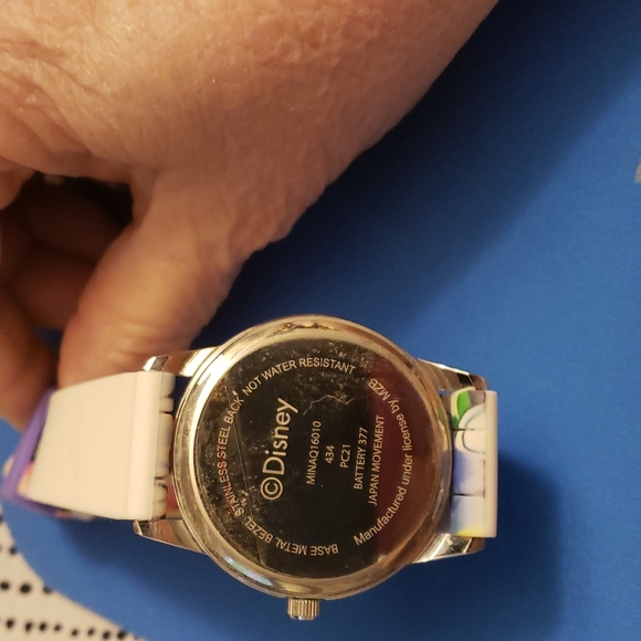 MZB Minnie Mouse Watch - Picture 2 of 3